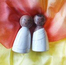 Load image into Gallery viewer, Pilgrim Peg doll Couple