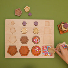 Load image into Gallery viewer, Geometric Shapes Big to Small Puzzle (Medium size)