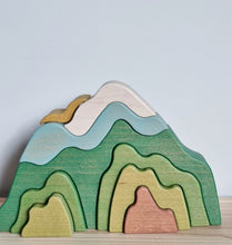 Load image into Gallery viewer, Konik stacking Mountain