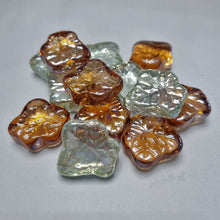 Load image into Gallery viewer, Glass Leaves