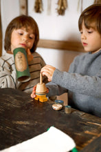 Load image into Gallery viewer, Wooden Story - Stick Figure 1
