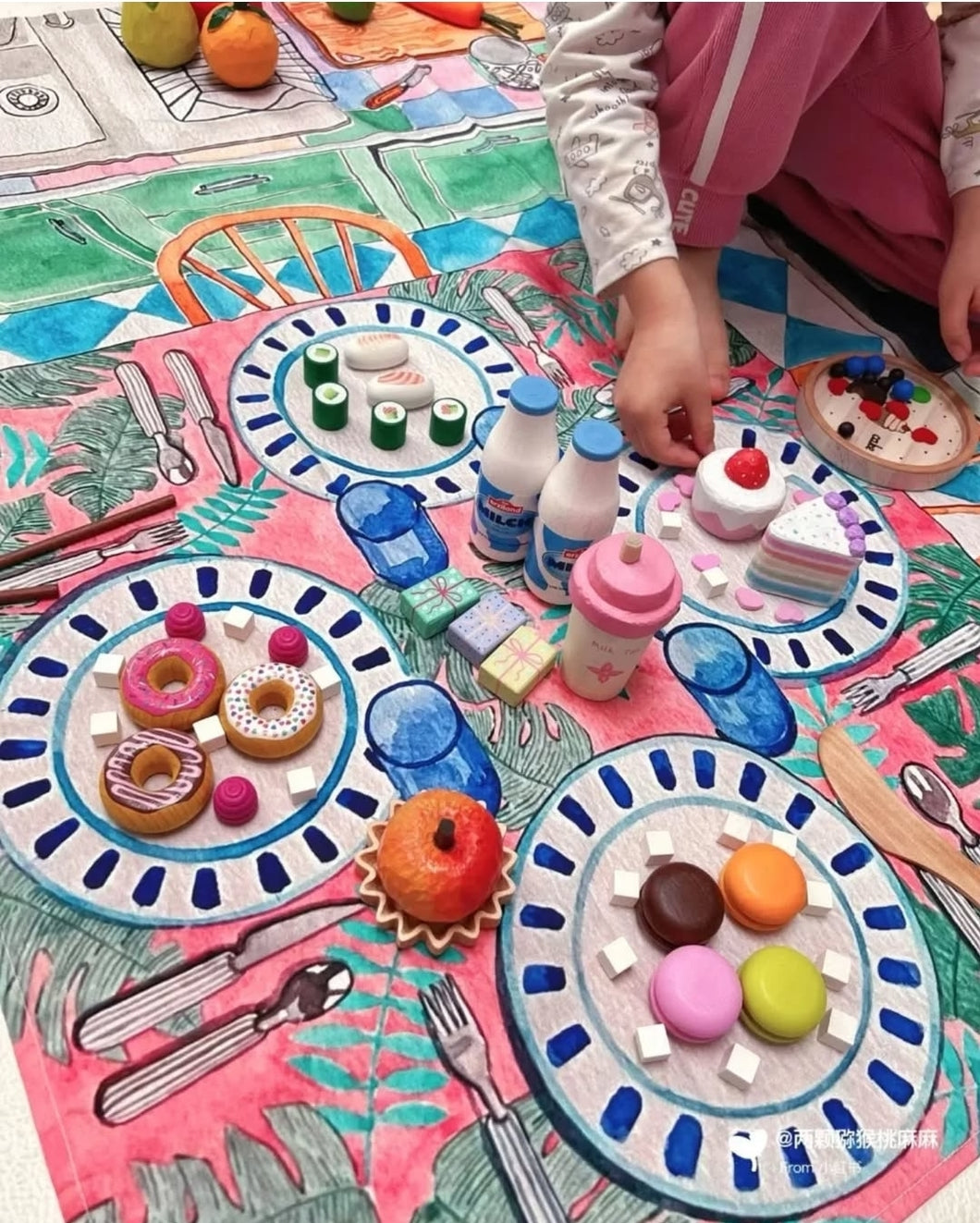 The Wonderie Play Cloth - In the Kitchen